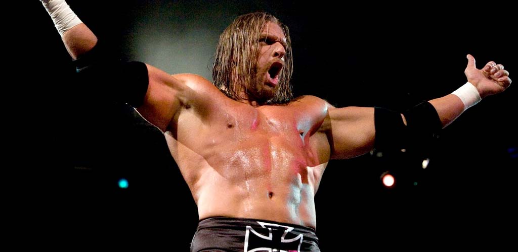 Triple H chops off his long hair! – 